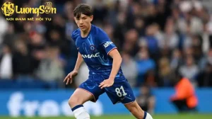 Chelsea trình làng Reggie Walsh tại đấu trường châu Âu.